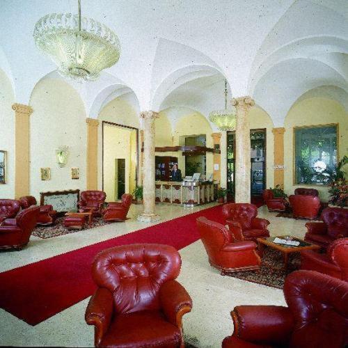 Hotel Mediterranee Genua Exterior foto