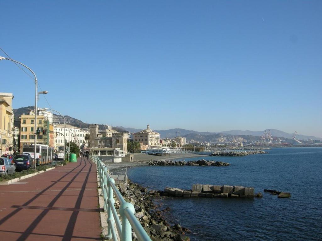 Hotel Mediterranee Genua Exterior foto
